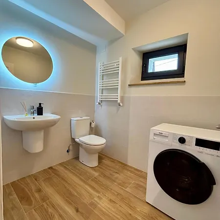 El Redondu-roundhouse Canales (Asturias)