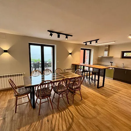 Ferienhaus El Redondu-roundhouse Canales (Asturias)