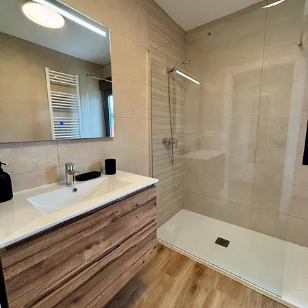 El Redondu-roundhouse * Canales (Asturias)