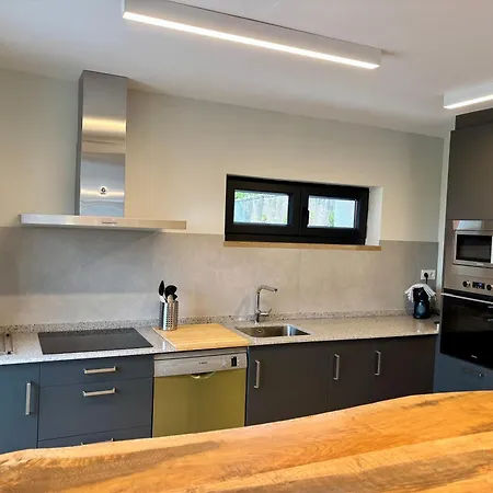 Ferienhaus El Redondu-roundhouse Canales (Asturias)