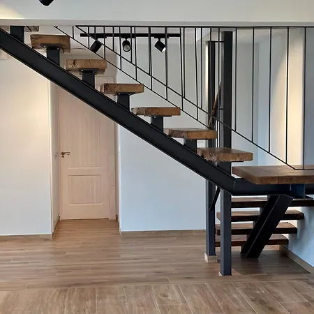 El Redondu-roundhouse * Canales (Asturias)